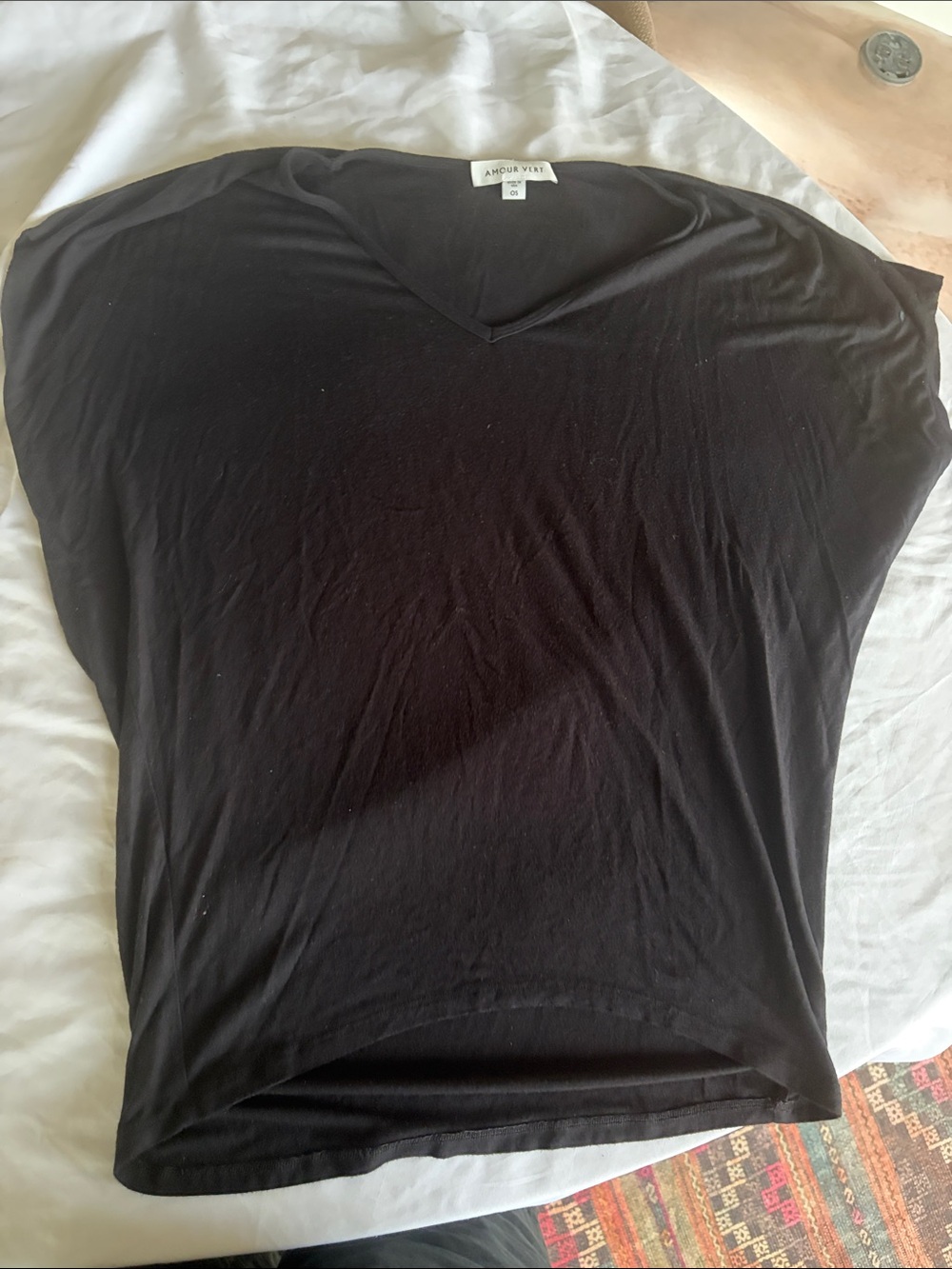 Amour Vert soft Black V-Neck Short Sleeve Tee